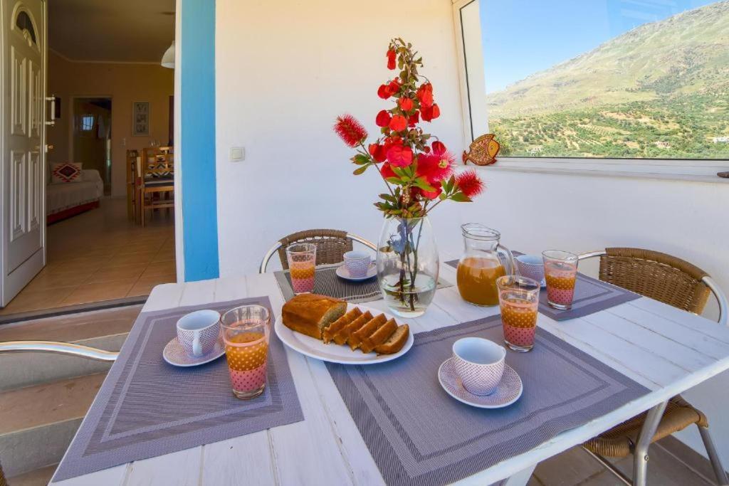 Ferienwohnung Emmanuela House With Garden & Sea View - Triopetra Exterior foto